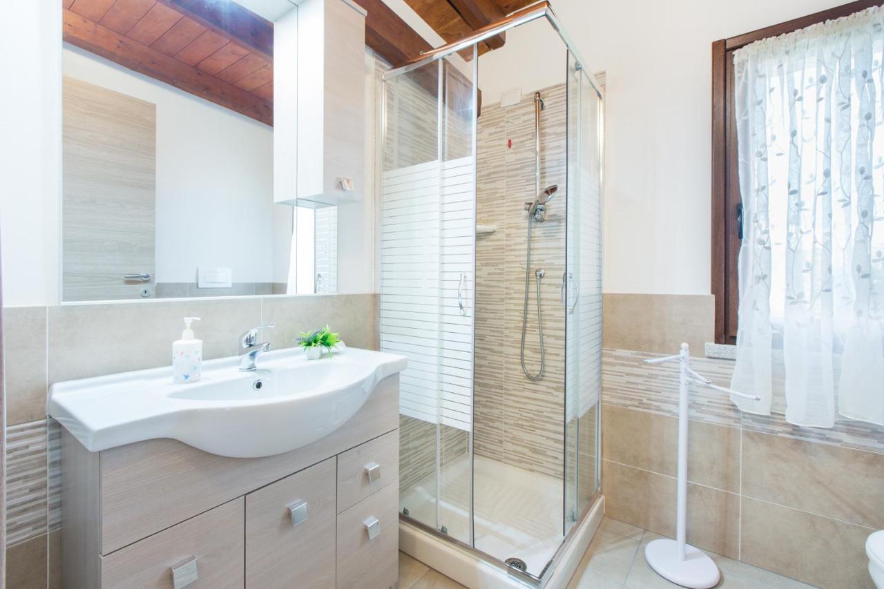 B&B La Vela Chia Ngoại thất bức ảnh