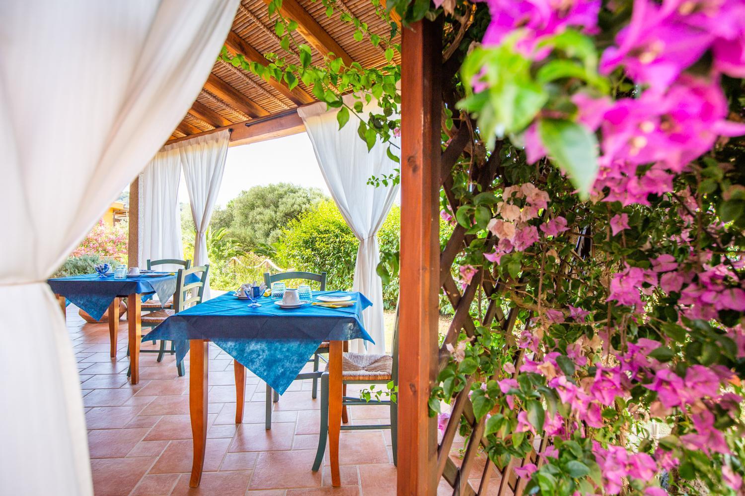 B&B La Vela Chia Ngoại thất bức ảnh